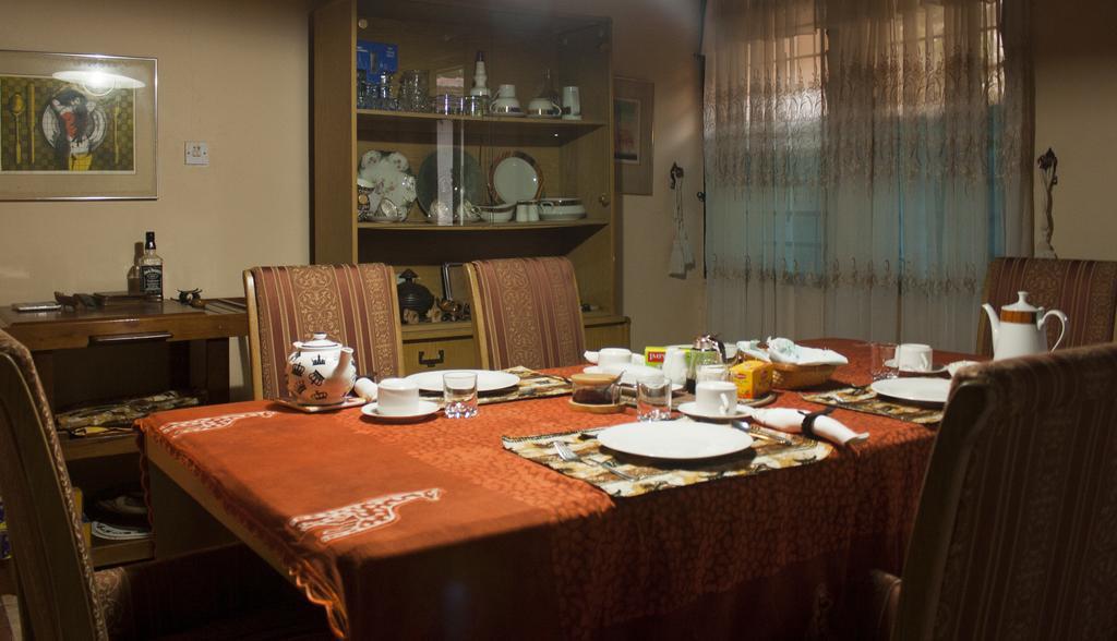 Four Villages Inn كوماسي المظهر الخارجي الصورة