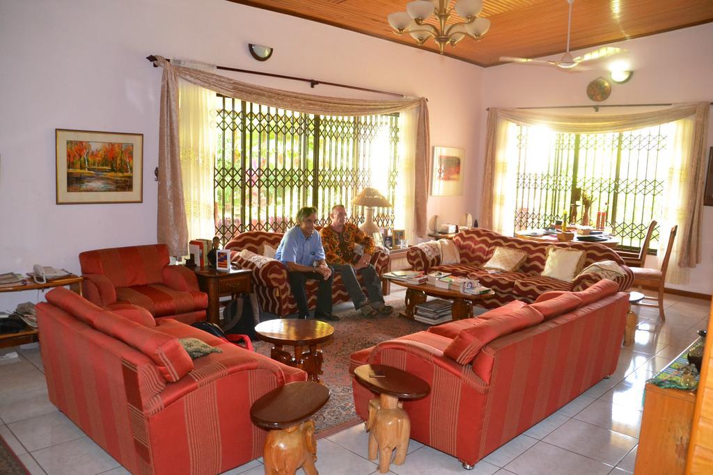 Four Villages Inn كوماسي المظهر الخارجي الصورة